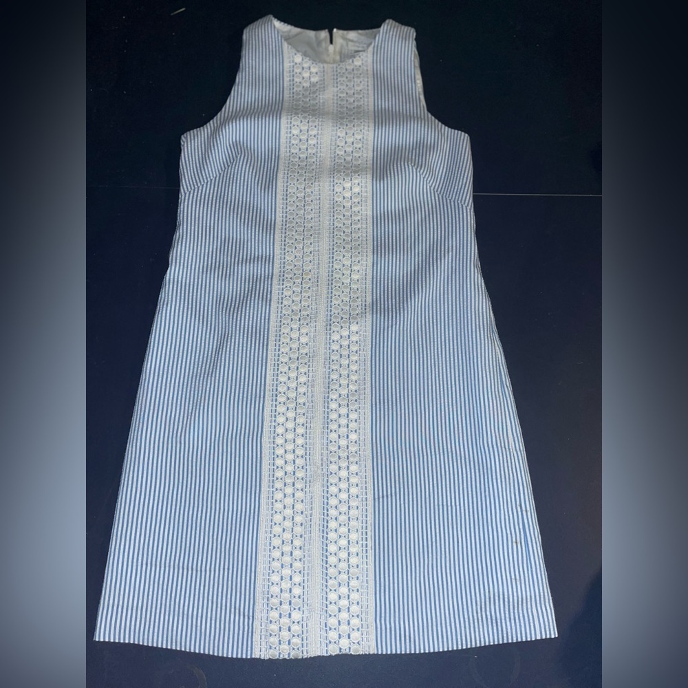 London times seersucker Greek dress blue white stripe dress 2 lace